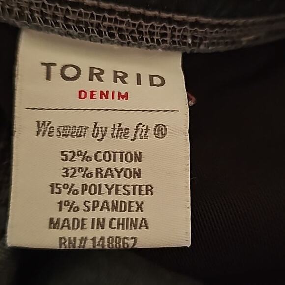 Torrid Lean Jean Crop Dark Wash Pull On Stretch Skinny Plus Size 3 3X - Picture 11 of 11